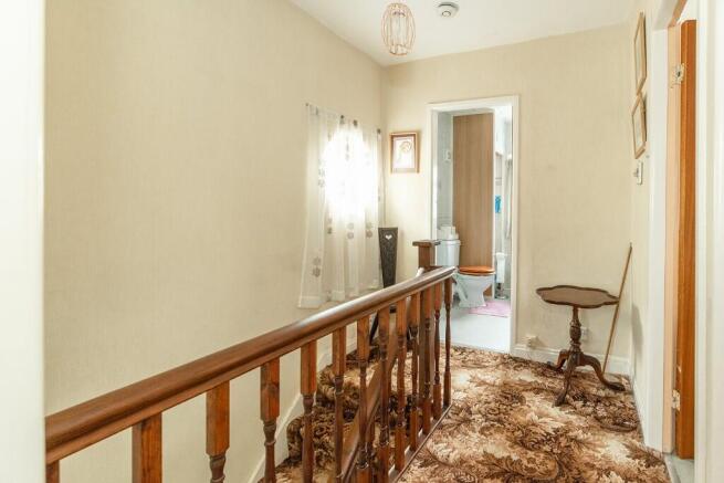 3 bed Semi-Detached for sale Image 8