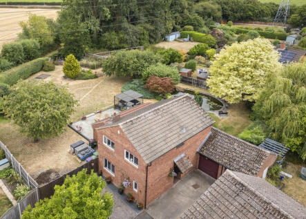 Sherwood Close, Shawbirch, Telford, TF5 0LB.