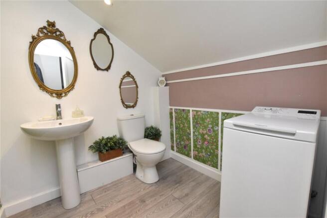 3 bed Terraced for sale Image 9