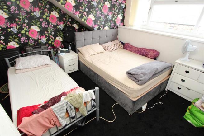 4 bed Terraced for sale Image 9