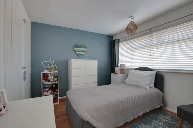BEDTOOM TWO