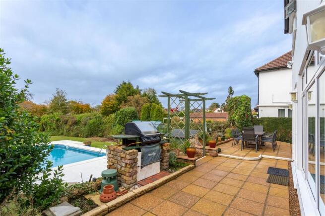 house-nork-way-banstead-101.jpg
