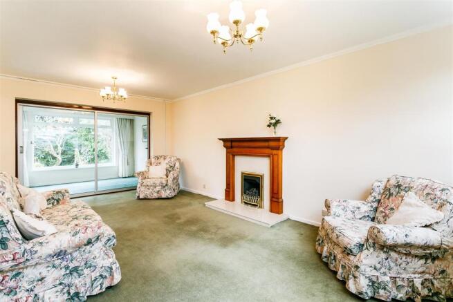 8283102-interior13.j