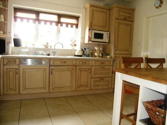 Breakfast Kitchen 2 of 2
