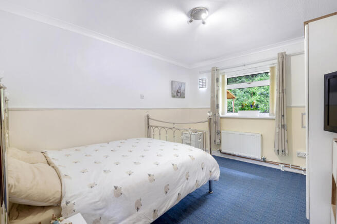 3 bed House for sale Image 5