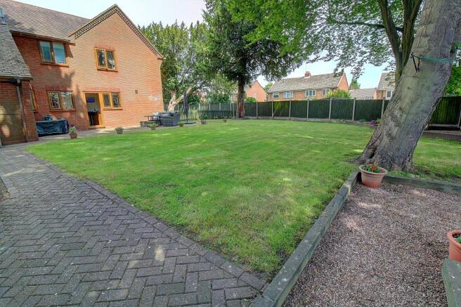Garden 4a