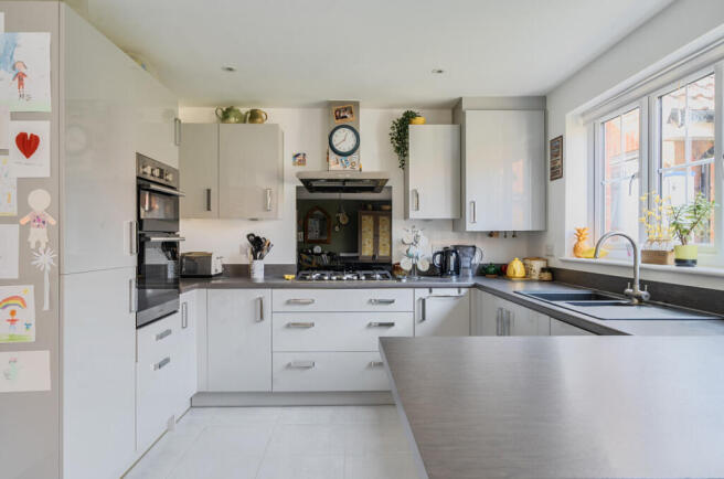 1431259-17-69c185...