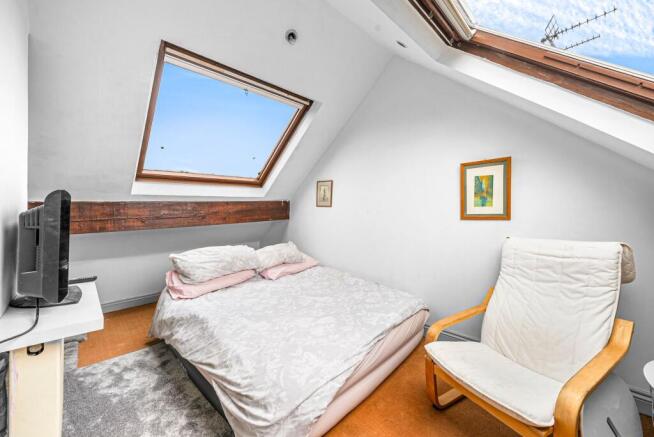 2 bed Terraced for sale Image 9