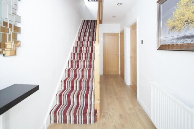 15 Greville Smith Avenue Cv31 2HQ-9.jpg