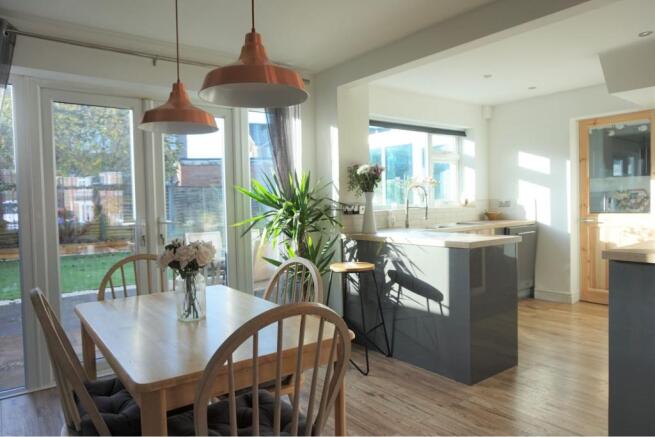 Kitchen/Dining Room