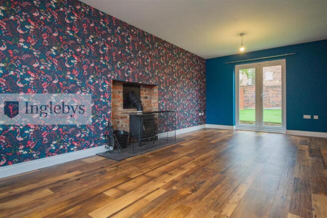 4 bed Detached for sale Image 9
