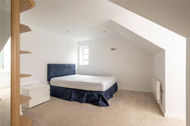 3 bed Penthouse to rent Image 10