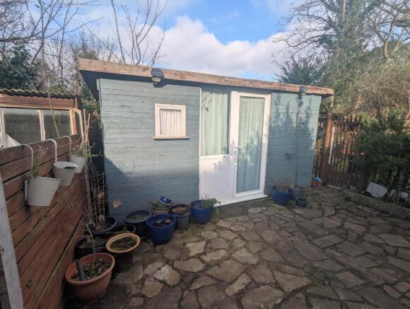 GARDEN ROOM.jpg