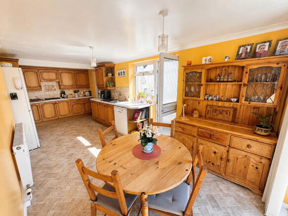Kitchen/Dining ro...