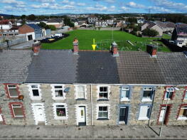 17, Highland Place, Bridgend CF31 1LS