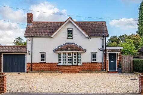 Woodroyd Avenue, Horley, Surrey, RH6
