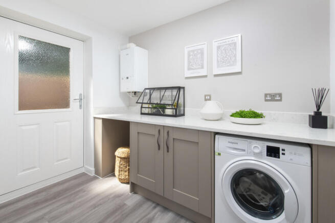 4 bed Detached for sale Image 5