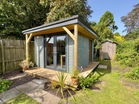 Garden Cabin