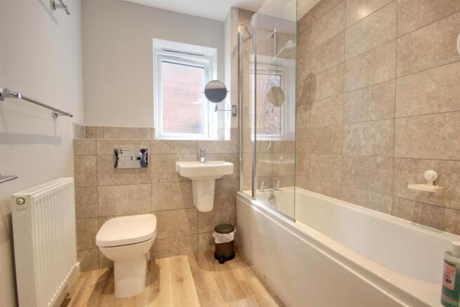 3 bed Detached for sale Image 8