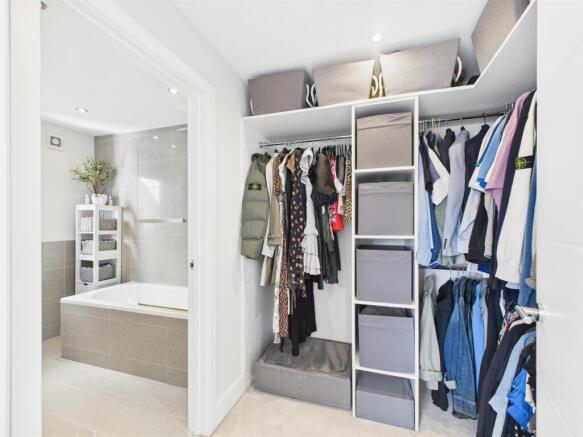 Walk-In Wardrobe/Dressing Room