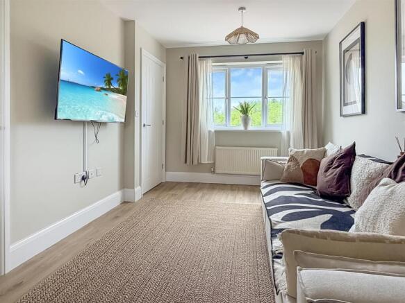 Speckled Wood Court, Roundswell, Barnstaple photo 4
