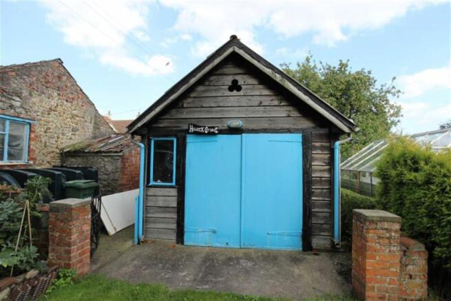 GARAGE
