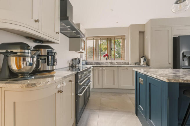 The Old Garden, Itchington Road, Thornbury, Bristol, BS35 photo 4