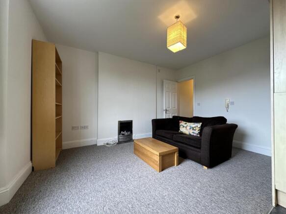 Living room ()