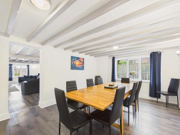 4 bed Detached for sale Image 5