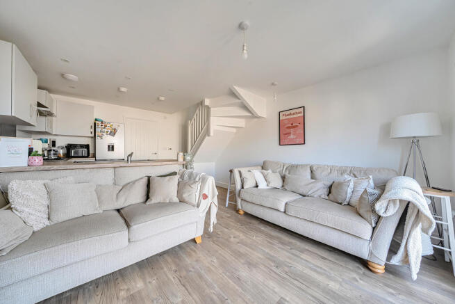 1423733-12-69a95816608e8