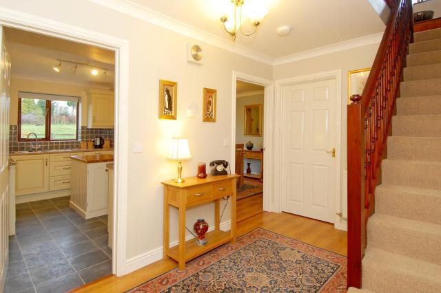Spacious Reception H