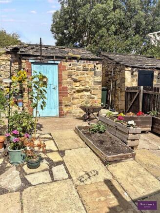 2 bed Terraced for sale Image 11