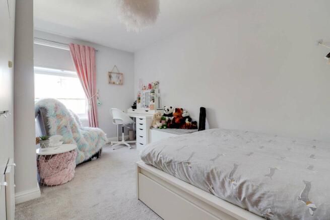 3 bed Terraced for sale Image 11