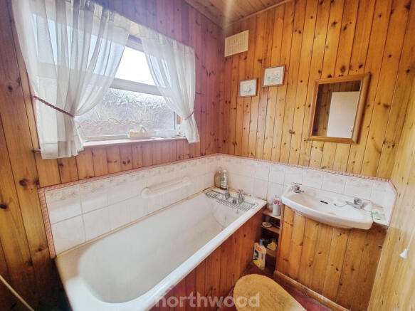 3 bed Semi-Detached for sale Image 12