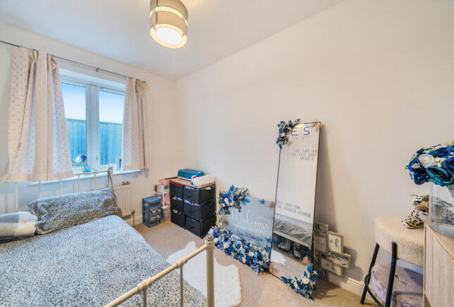 1384671-7-692dd44...