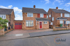 9, Woodward Close, Grays RM17 5RP