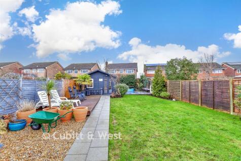 Harvest Road, Denmead, Waterlooville, Hampshire