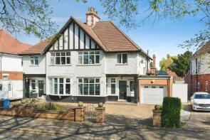19, Plantation Drive East, Hull HU4 6XB