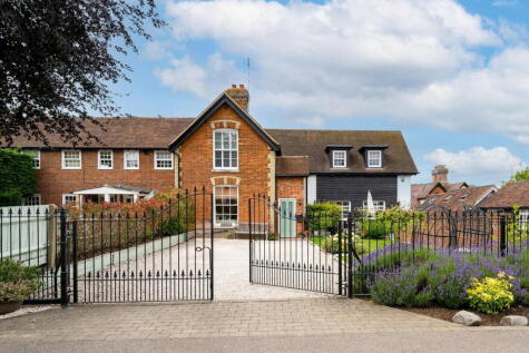 Orme Court, Essendon, Hatfield, AL9 6BP