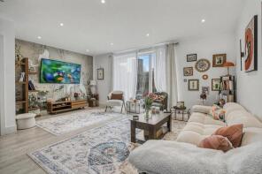 117, 4 Bodiam Court, Lakeside Drive, London NW10 7GD