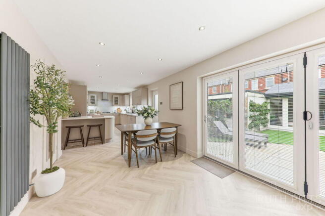 3 bed Detached Bungalow for sale Image 4