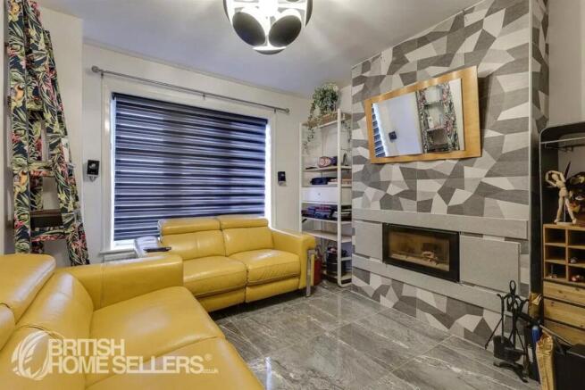 2 bed Bungalow for sale Image 5