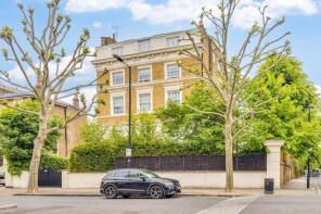 Flat 6, 72 Spencer Court, Marlborough Place, London NW8 0PP