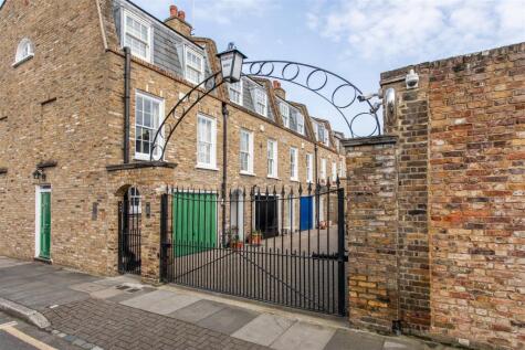 Tredegar Mews, Mile End, E3