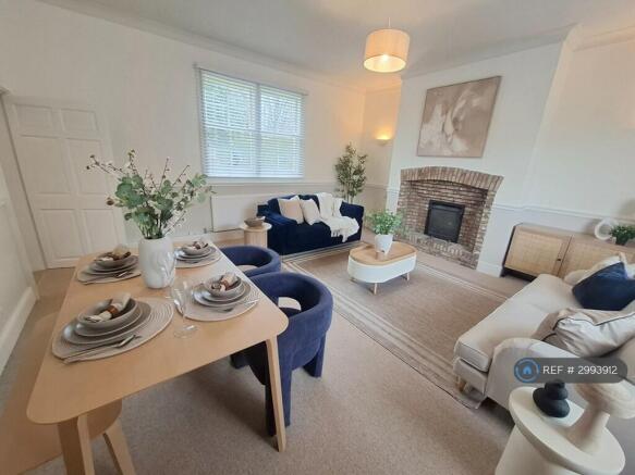 3 bed Terraced to rent Image 6