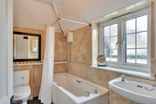 Bathroom.jpg