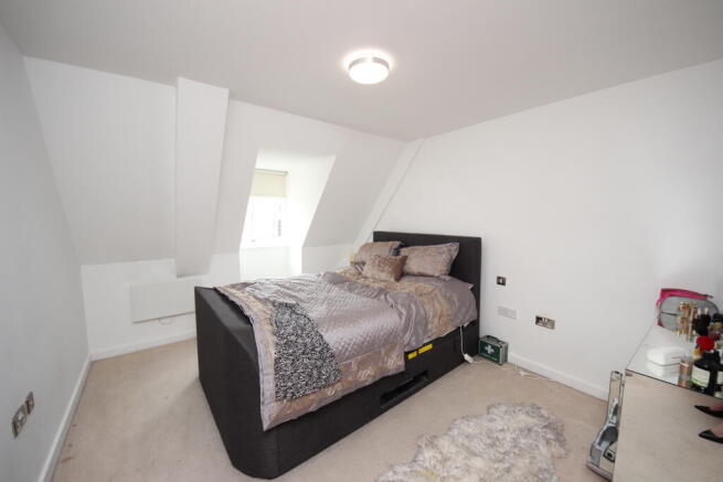2 bed Apartment to rent Image 7