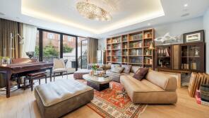 27, Rainsborough Square, London SW6 1DQ