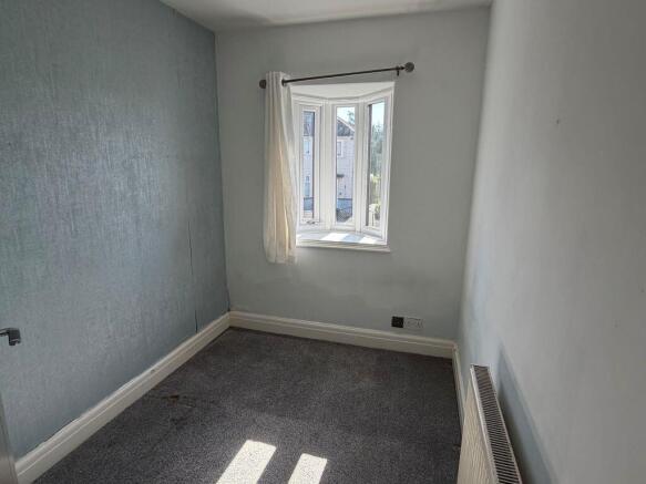 3 bed Semi-Detached for sale Image 11