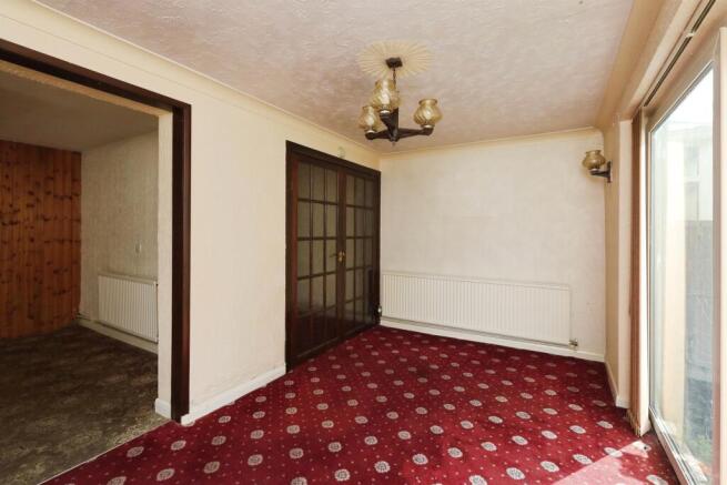 3 bed Semi-Detached for sale Image 4